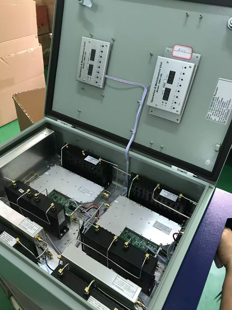 B2+B4-Dual-Band-Repeater.1