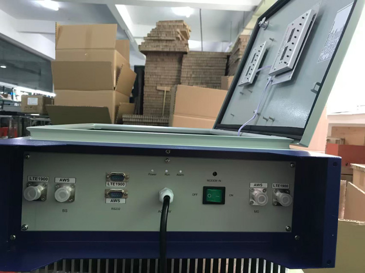 B2+B4-Dual-Band-Repeater.3